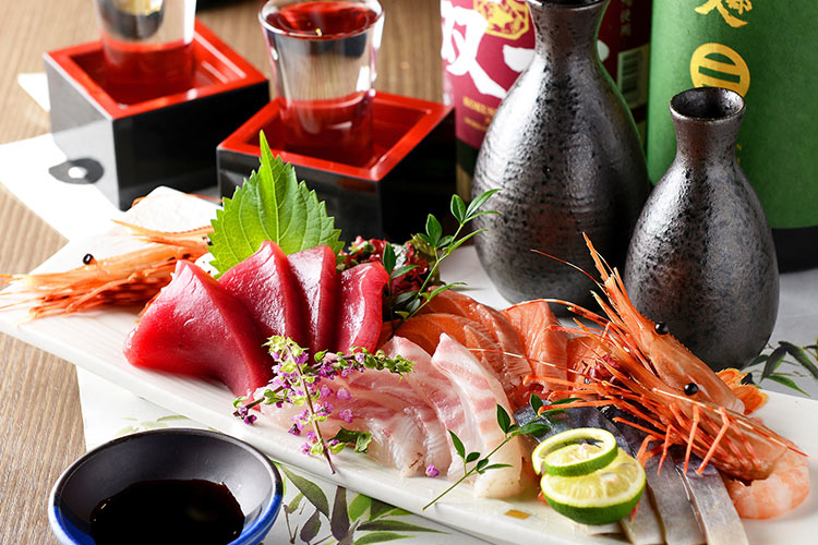 金鯱酒場 津駅前店